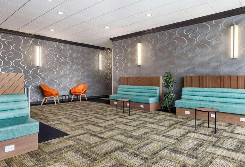 فندق Wyndham Garden Totowa