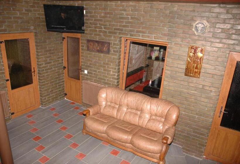 Motel гостинний двір