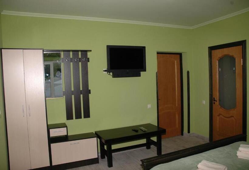 Motel гостинний двір