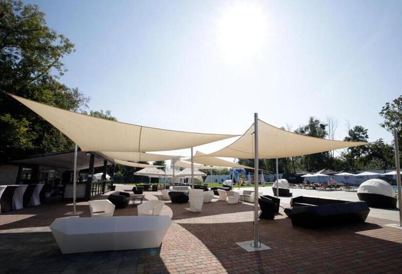 مُتل Otaman Resort