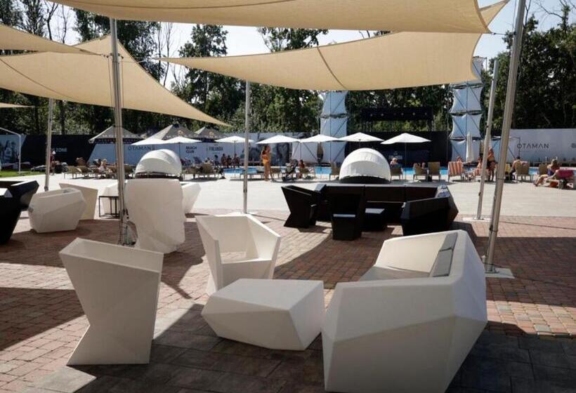 مُتل Otaman Resort