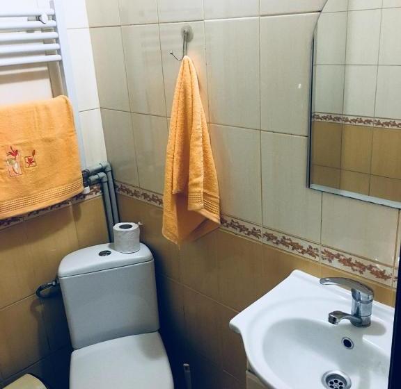 پانسیون кімнати біля замку