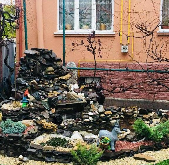 پانسیون кімнати біля замку