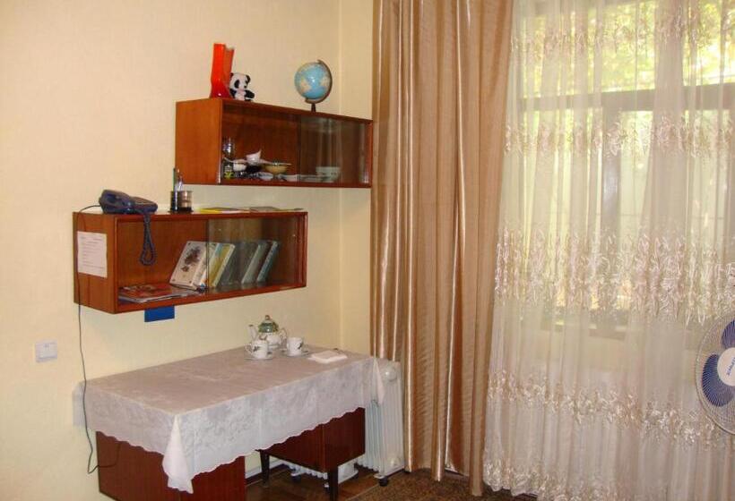 پانسیون Guest House Vip