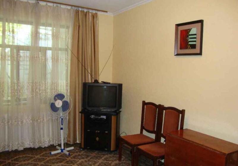 پانسیون Guest House Vip