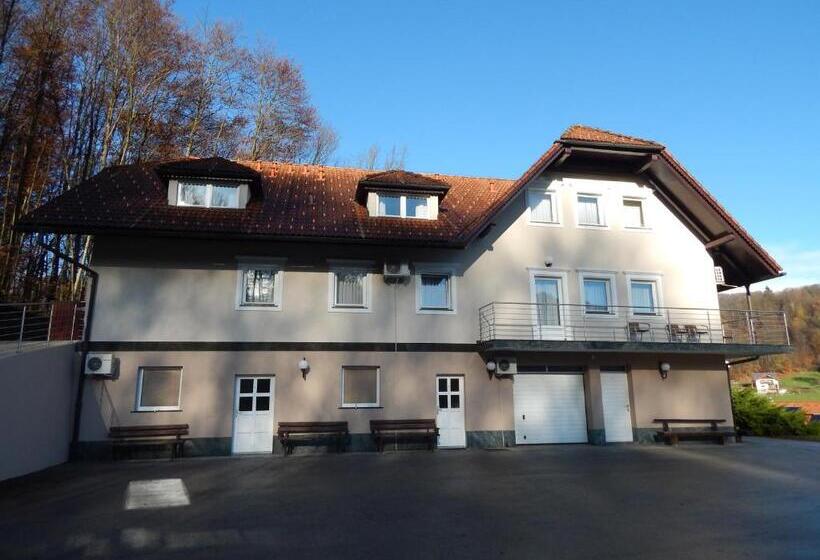 پانسیون Guesthouse Haler