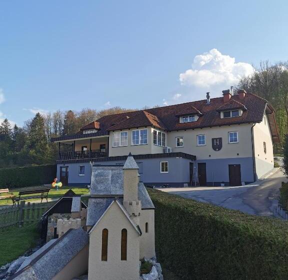 پانسیون Guesthouse Haler