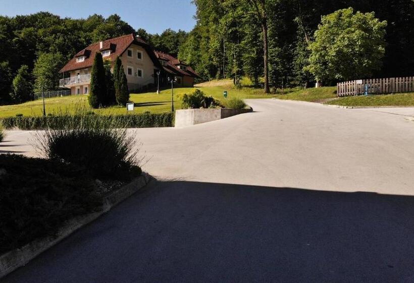 پانسیون Guesthouse Haler