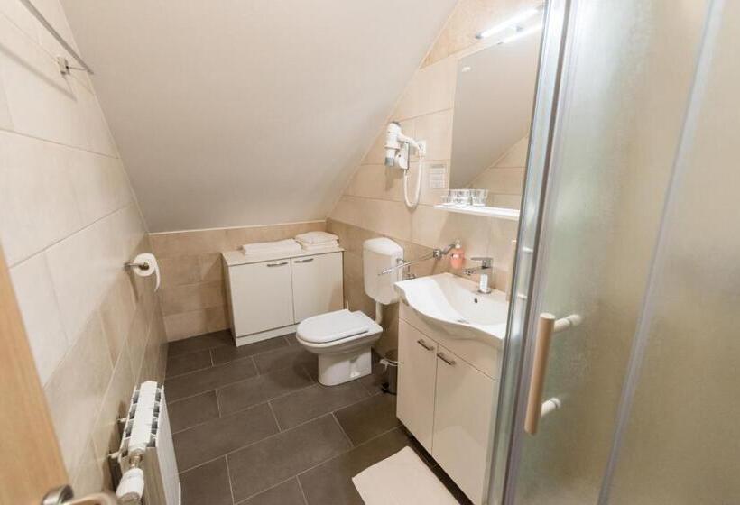 پانسیون Guesthouse Haler