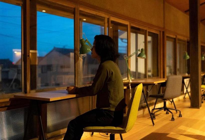 פנסיון Hostel Perch