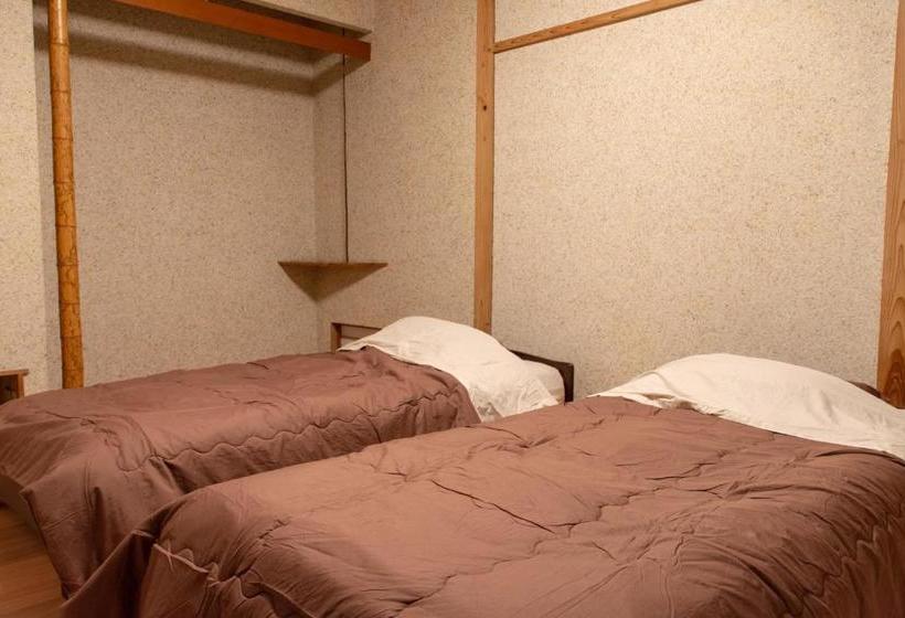 פנסיון Hostel Perch