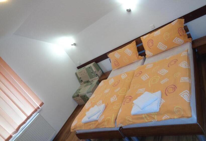 ペンション Penzión Vila Dalí