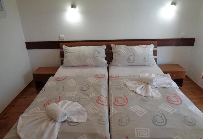 ペンション Penzión Vila Dalí