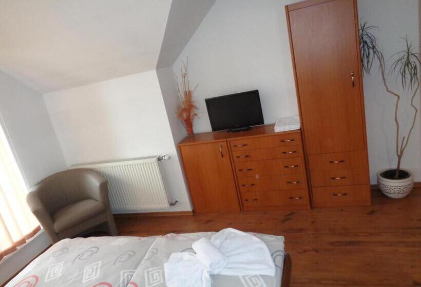 ペンション Penzión Vila Dalí