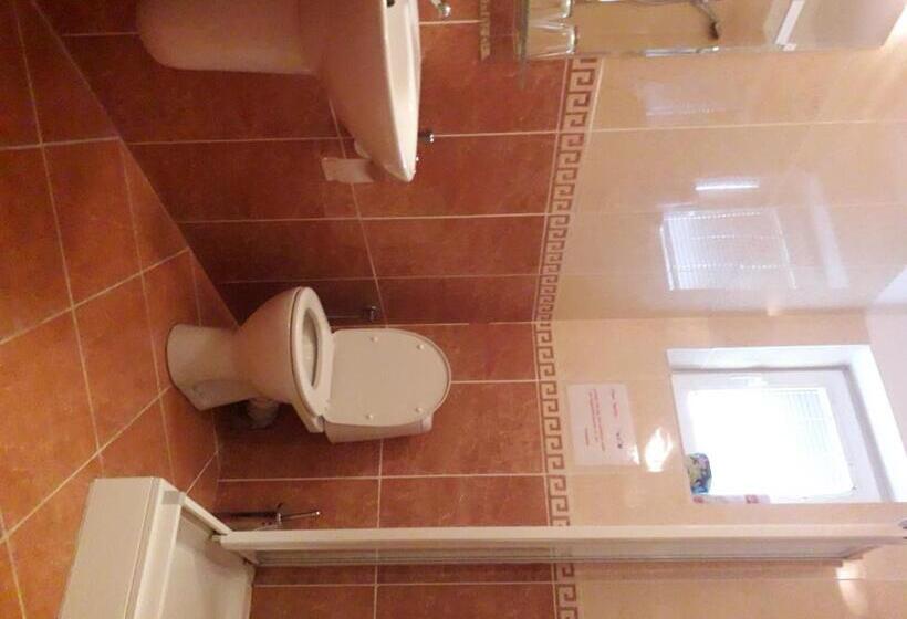 بنسيون Penzión Vila Dalí