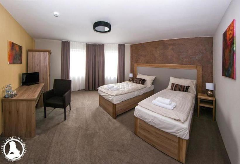 膳宿费 Penzion V Zálesí