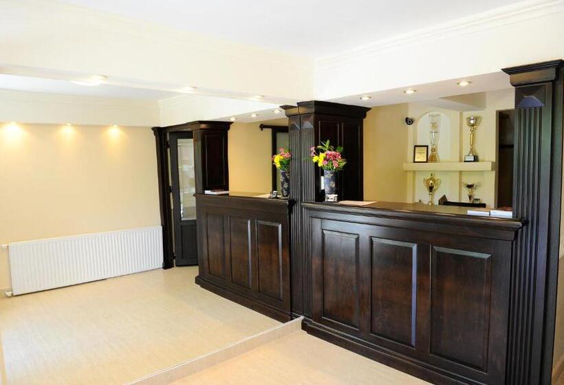 פנסיון Villa Alice