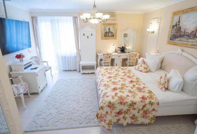 פנסיון Villa Alice