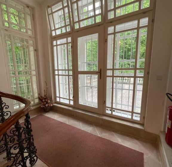 פנסיון Villa Belvedere