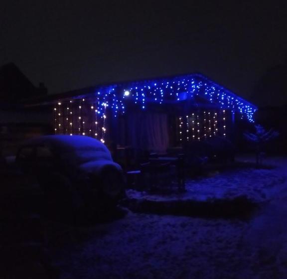 Pension (Hôtel basse catégorie) захарова оселя