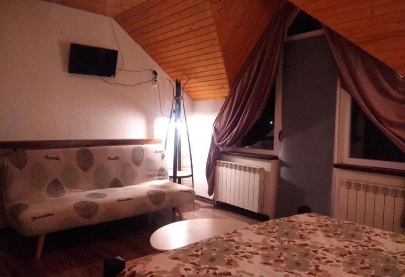 Pension (Hôtel basse catégorie) захарова оселя