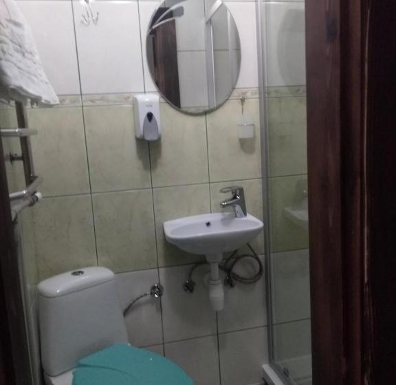 Pension (Hôtel basse catégorie) захарова оселя