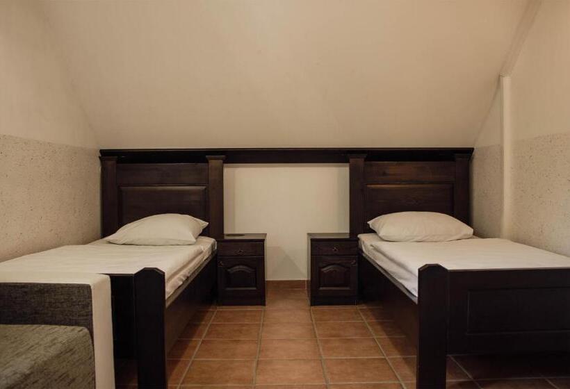 črni Baron Pension Black Baron