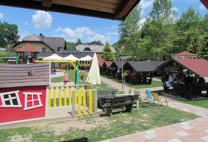 črni Baron Pension Black Baron