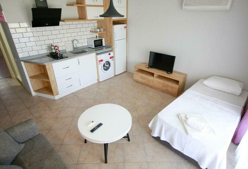 منتجع Akay Garden Family Club