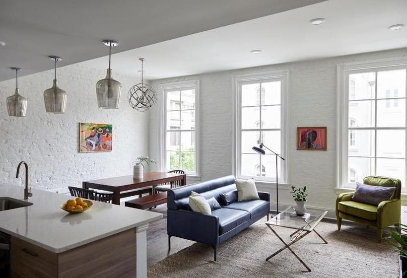 Sonder Lafayette Square