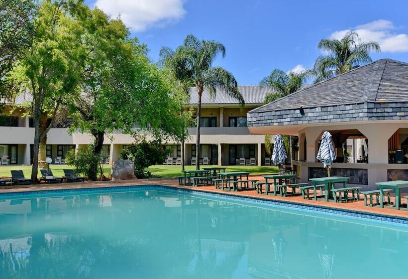 בית מלון כפרי Sundown Country Estate