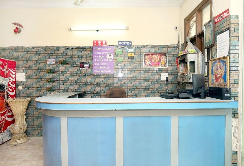 酒店 Surya Palace By Oyo Rooms