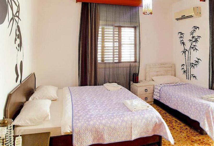 Enter Hostel