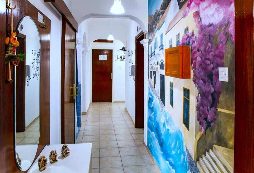 Enter Hostel