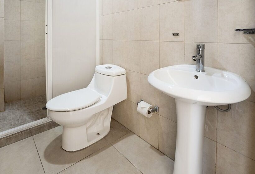 Capital O Hotel Los Caracoles, Acapulco