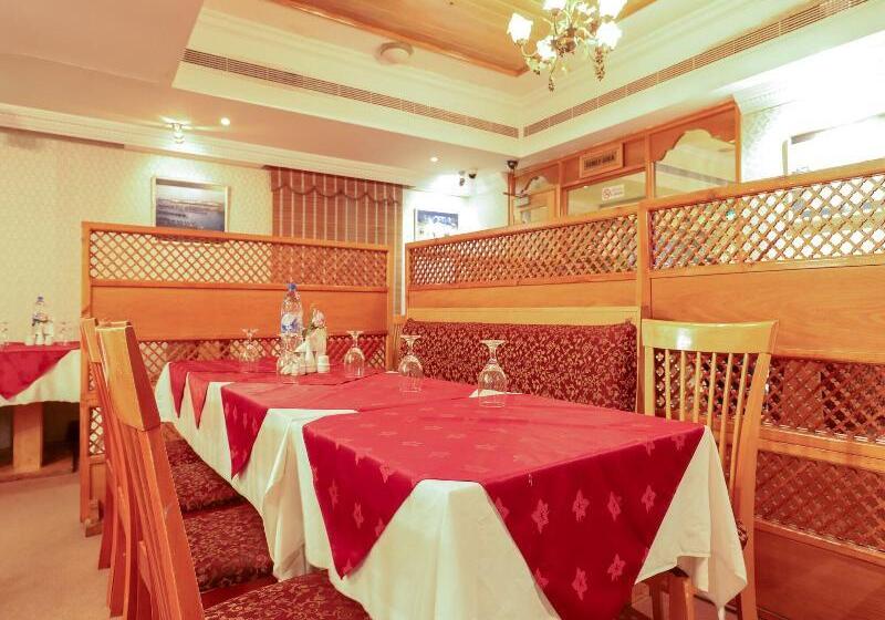 Отель City Plaza