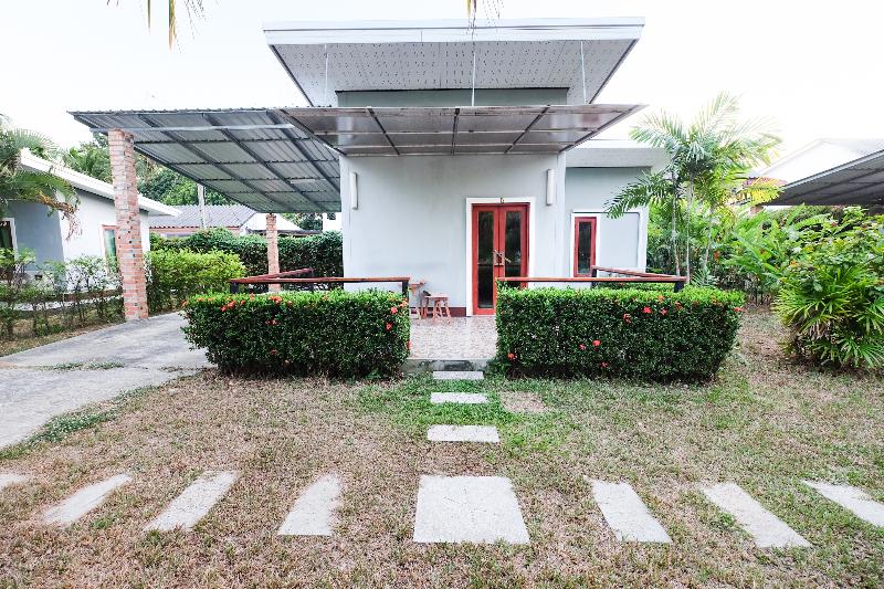 فندق Oyo 690 Bann Supansa Resort