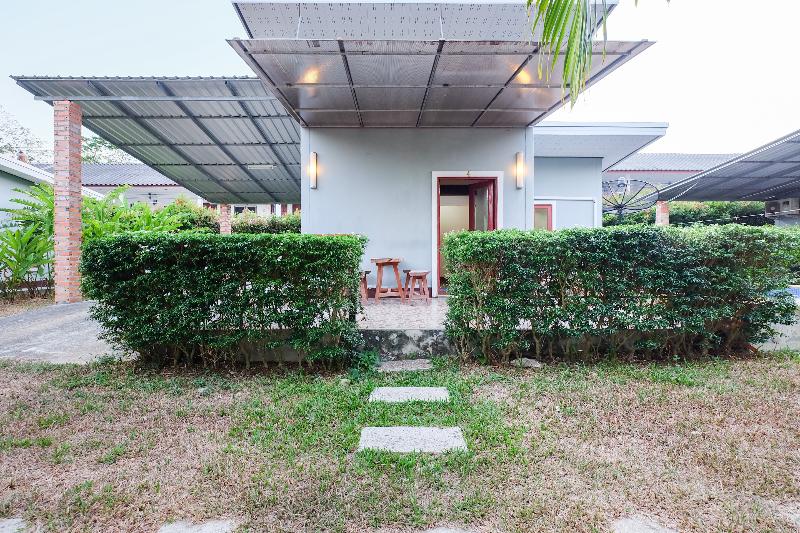 فندق Oyo 690 Bann Supansa Resort