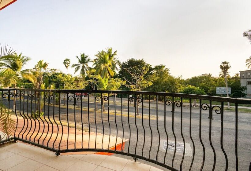 فندق Posada Santiago Manzanillo