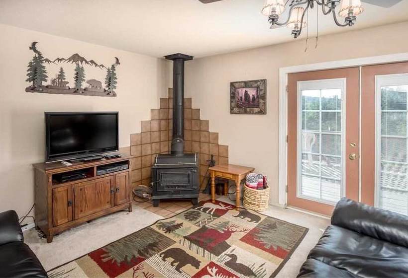 Mama Bears Den  Two Bedroom Cabin