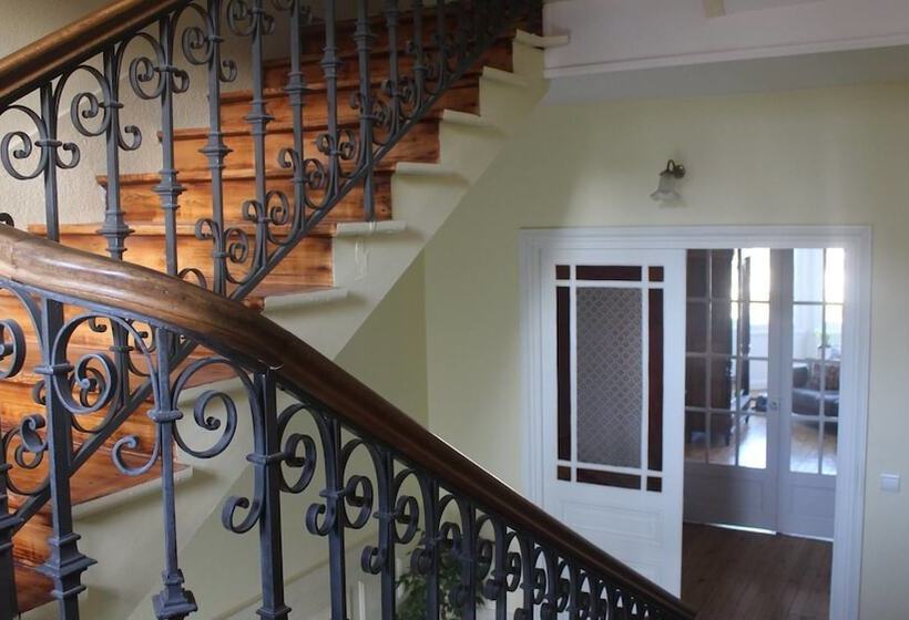 مبيت وإفطار Les Marronniers