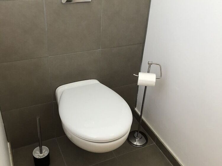 مبيت وإفطار Les Marronniers