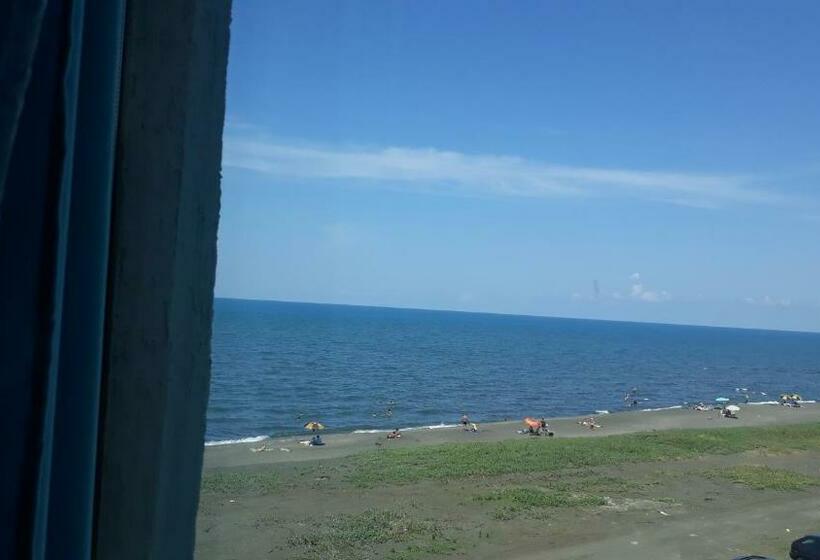 تختخواب و صبحانه Marinus