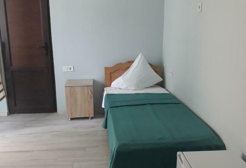 تختخواب و صبحانه Marinus