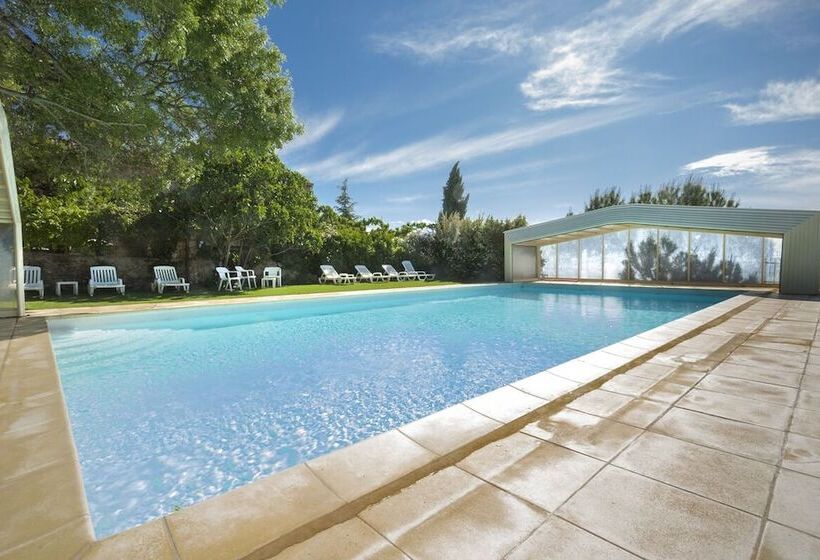 Хостел Les Terres De Saint Hilaire