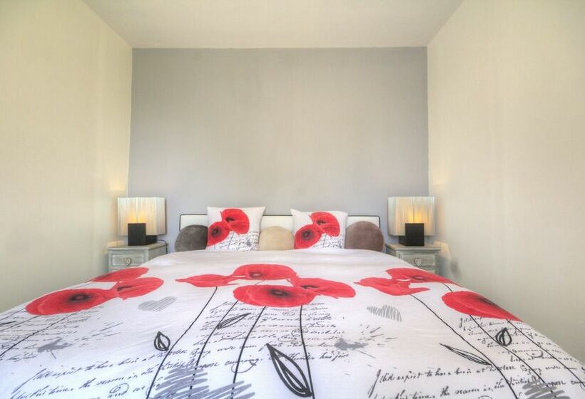 L Escale De Jules Et Lily