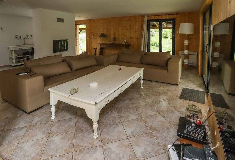 Пансион Domaine Du Dessiert