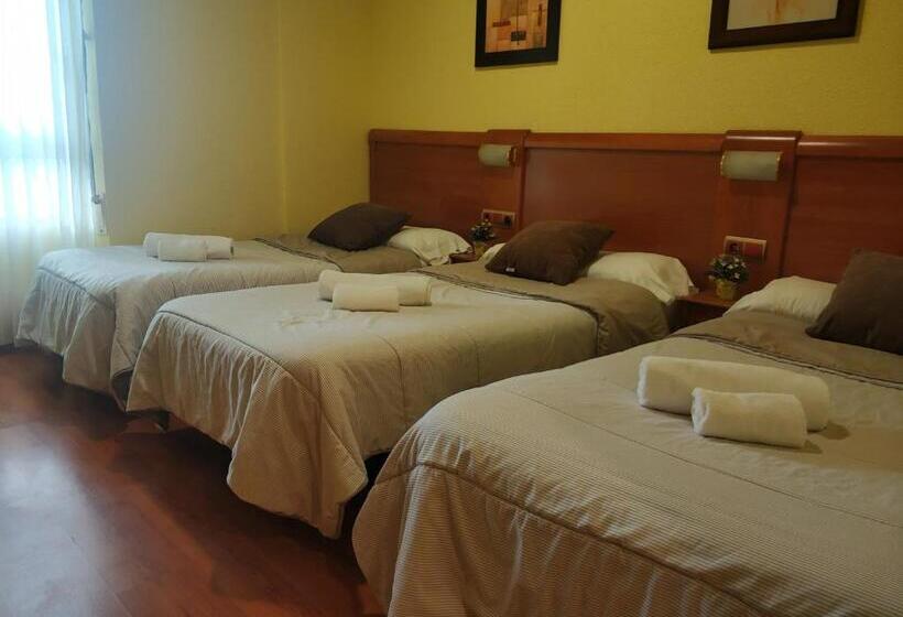 Пансион Hostal Restaurante Iruñako