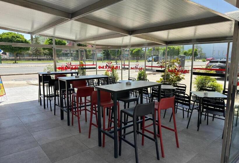 Пансион Hostal Restaurante Iruñako