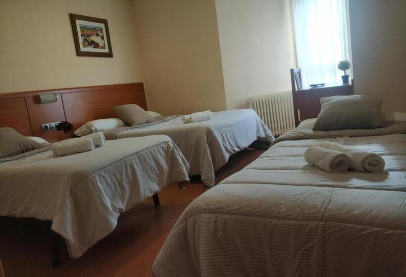 Пансион Hostal Restaurante Iruñako